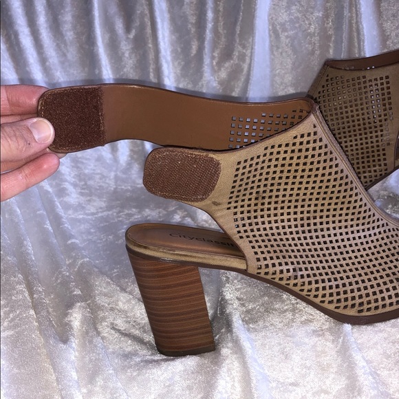 Open toe booties - Picture 8 of 8